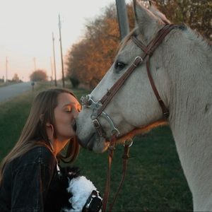 Meet your Posher, Madison